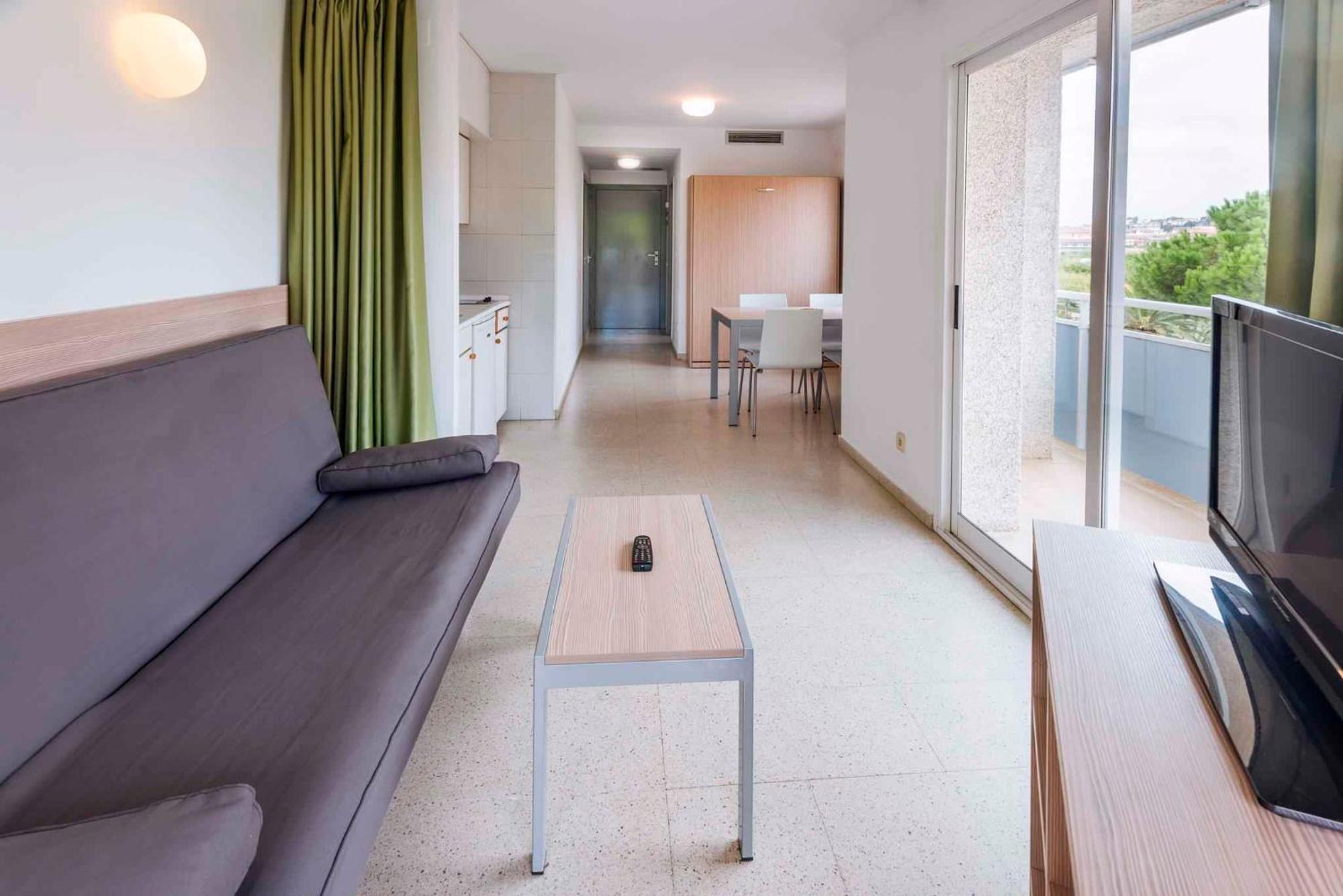 Apartments In Blanes/Costa Brava 35181 Oda fotoğraf